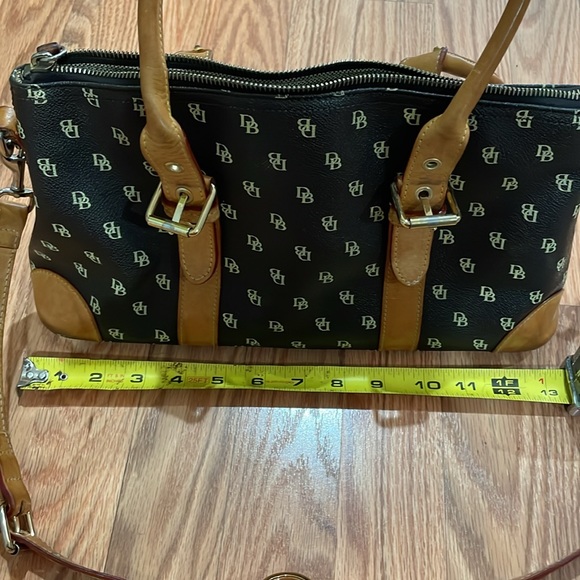 Dooney & Bourke brown and tan logo shoulder bag - Picture 11 of 11